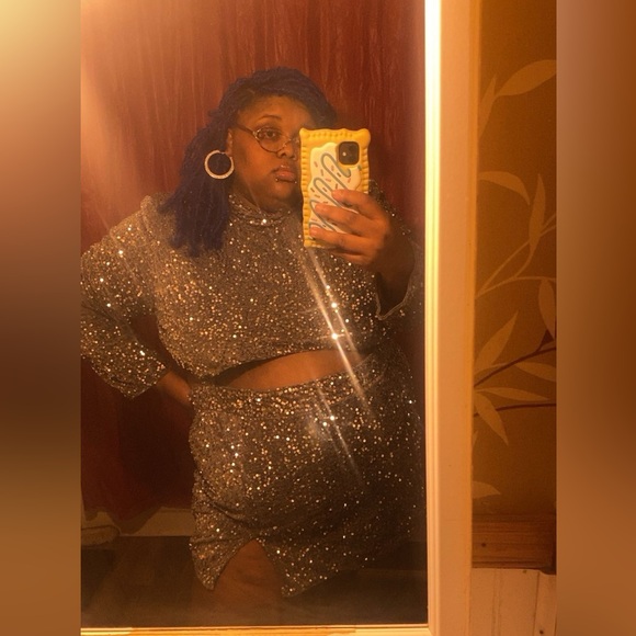 Plus Silver Sequin Cut Out Bodycon Dress - Picture 4 of 8